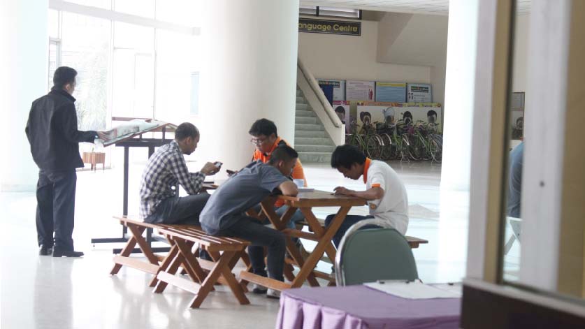 พักรับประทางอาหารว่างช่วงเช้า